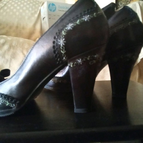 Nak women's heels used, size 39, black