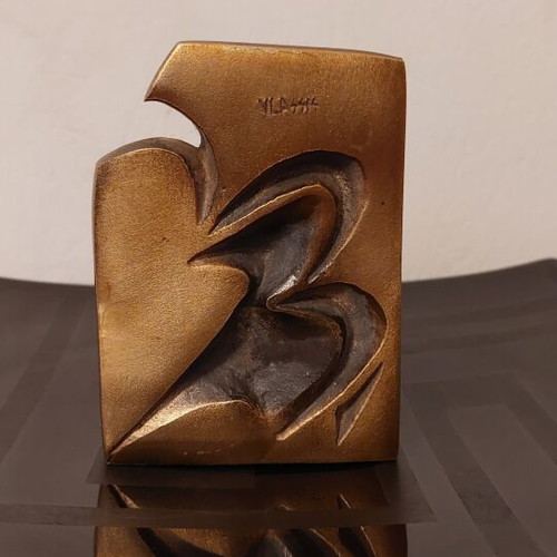 Bronze micro sculpture by Dimitris Vlassis like new