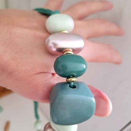 Women's necklace and bracelet like new, green and turquoise