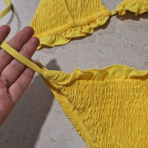 Decoro bright yellow smocked crinkle bikini set new, size S/M