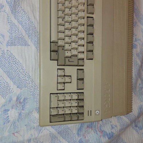 Commodore Amiga 500 like new with 512KB RAM and manuals