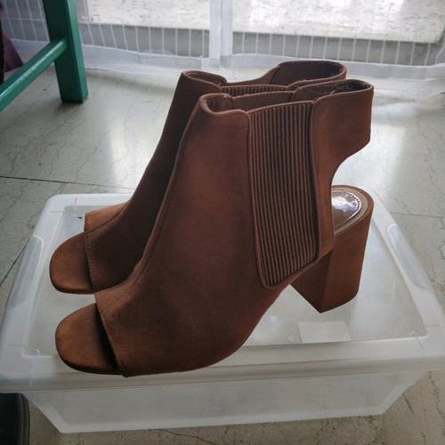 Stradivarius shoes size 39 like new, brown ankle boots
