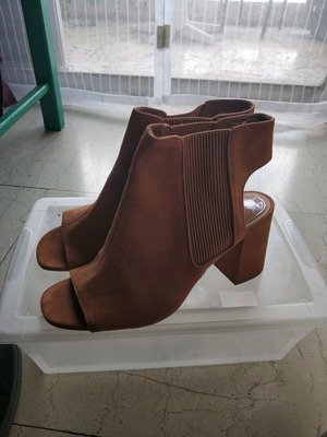 Stradivarius shoes size 39 like new, brown ankle boots