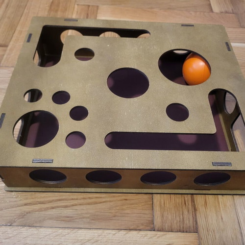 Cat Nail Care and Activity Box made of solid wood with integrated sandpaper