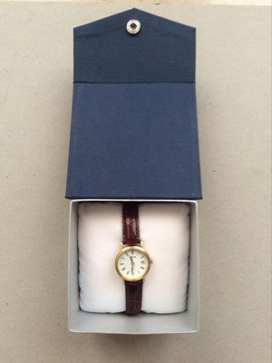 Lorus women's wristwatch like new, gold color
