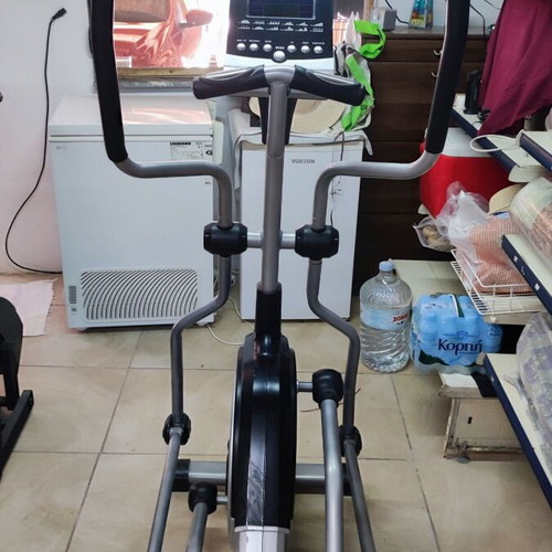 Elliptical rowing machine with adjustable training bench like new