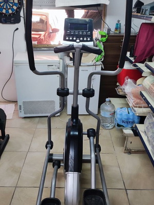 Elliptical rowing machine with adjustable training bench like new