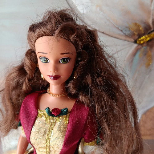 Disney Belle Holiday Princess Edition doll