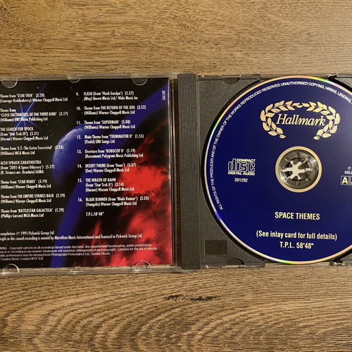 Space Themes CD like new, electronic sci-fi soundtracks