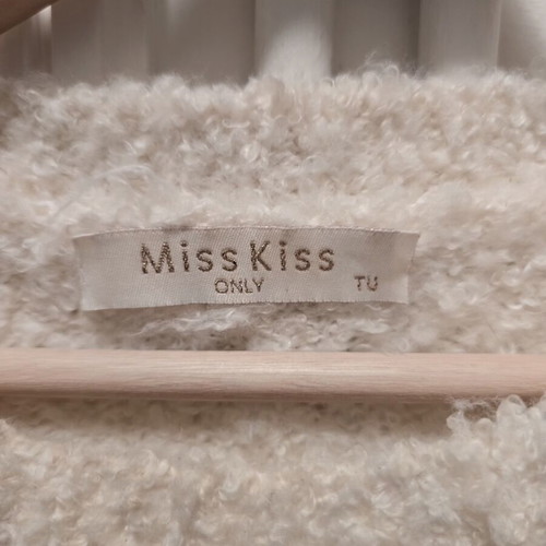 Miss Kiss women's sweater like new, size M, white and beige