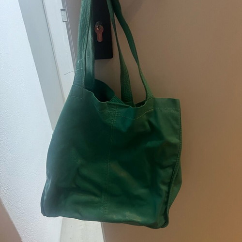 Leather bag like new, large, green