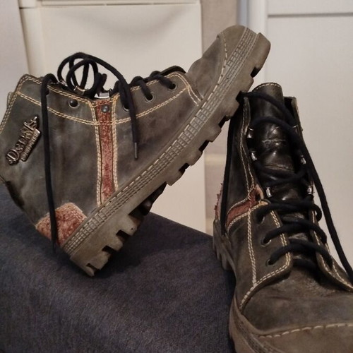 Roberto Cavalli boots limited edition 100% leather size 37 like new