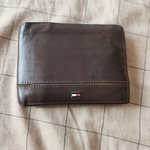 Tommy Hilfiger wallet used, brown color