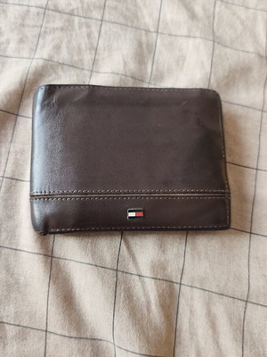 Tommy Hilfiger wallet used, brown color