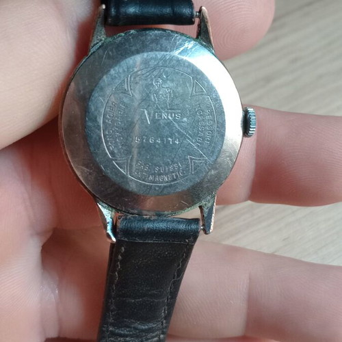 Venys wristwatch used, manual winding, works perfectly