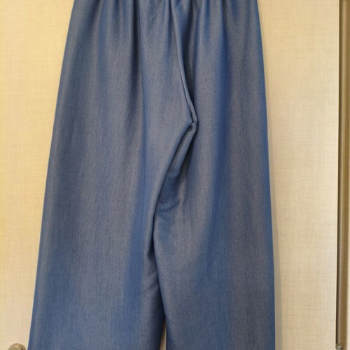 Women's zip culottes one size, soft denim fabric, like new