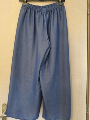 Women's zip culottes one size, soft denim fabric, like new