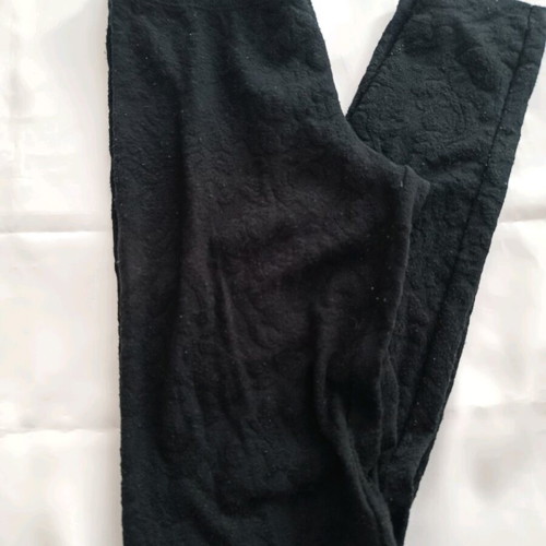 Benetton Black Leggings XS Used With Flowers