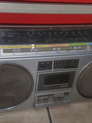 Vintage Japanese Boombox Silver ST777 used