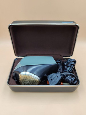 Kharkov 40 Russian electric shaver used with case and accessories