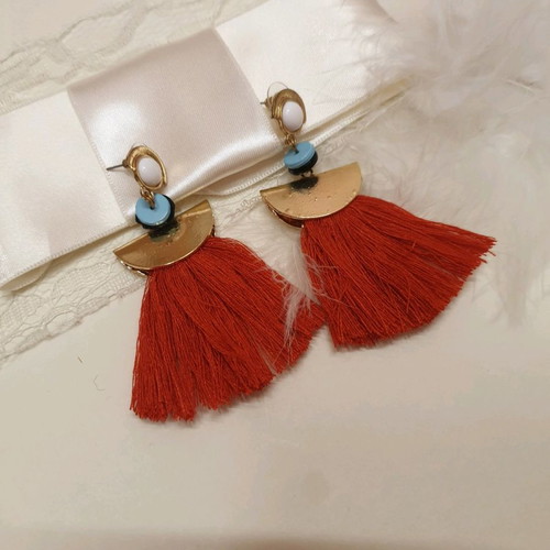 Red tassel earrings new with blue beads
