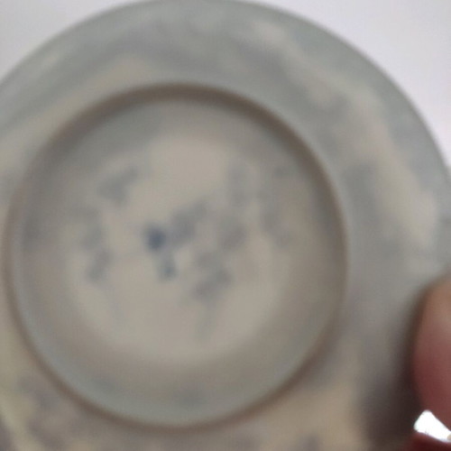 Handmade Chinese porcelain plates like new, set of 2