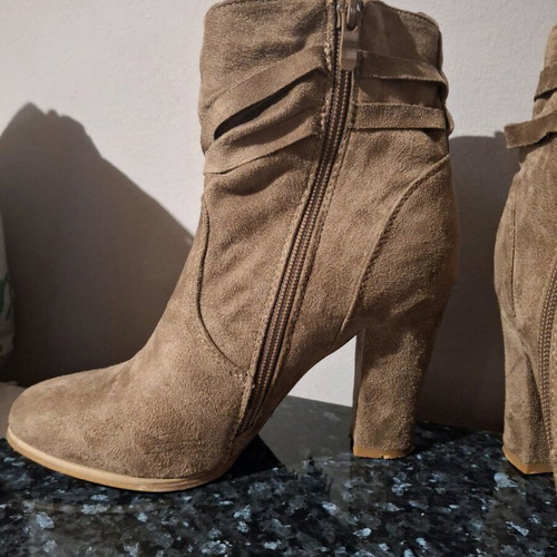 High suede boots like new with lining, size 39