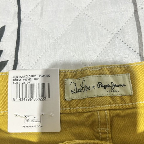 Pepe Jeans women's yellow pants size 28/30 new with tag