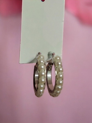 Pearl earrings new