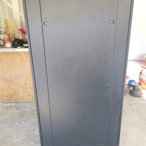 Central Floor Standing Rack Cabinet like new, 184x80x96 cm without CD ROM
