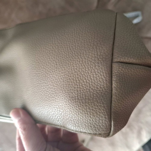 Carpisa shoulder bag like new, beige puro color