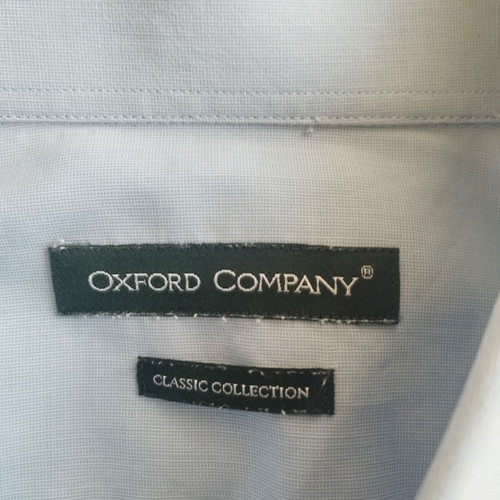 Oxford Company classic collared shirt, blue and white, size L