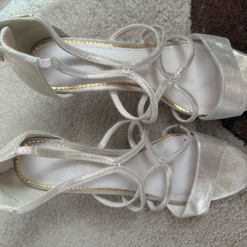 Sandals used, size 39, beige