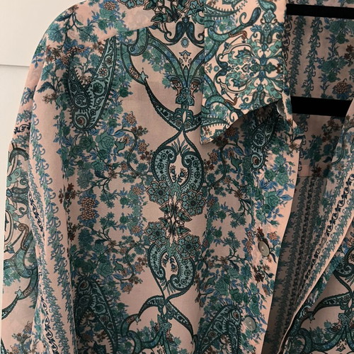 Iraida shirt like new, colorful, one size