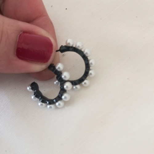 Mini black hoop earrings with pearls new