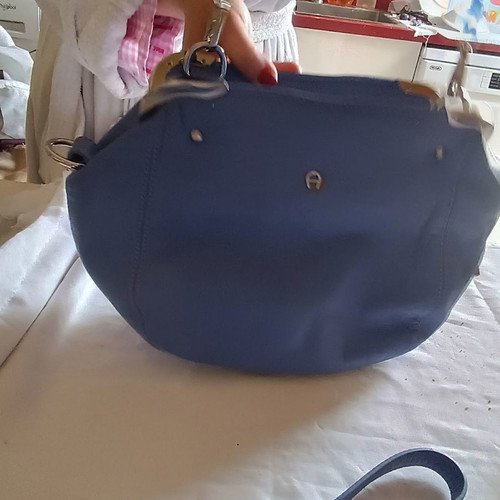 Aigner leather bag new, crossbody and shoulder