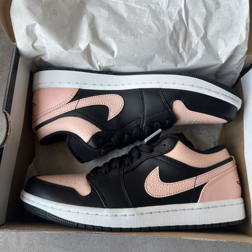 Nike Air Jordan 1 Low Crimson Tint Black Pink Size EU41 US8 New