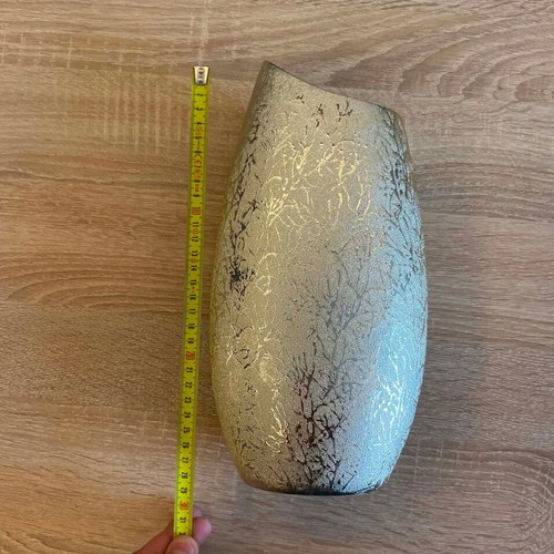 Modern ceramic vase 29cm gold with embossed design like new