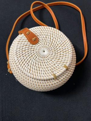 Handmade shoulder bag like new, white and beige