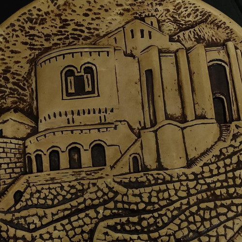 Collectible ceramic wall plate Kruja Castle Albania like new