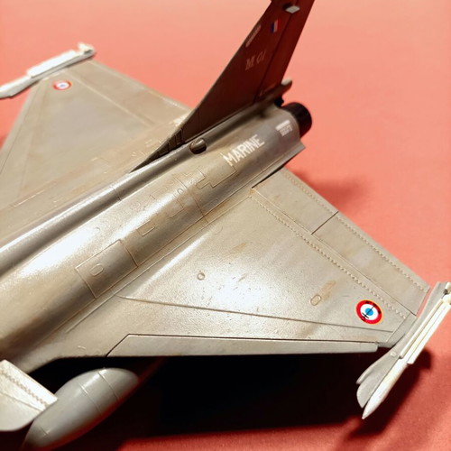 Πλαστικό μοντέλο Rafale 1/72 καινούργιο, βαμμένο αερογράφο