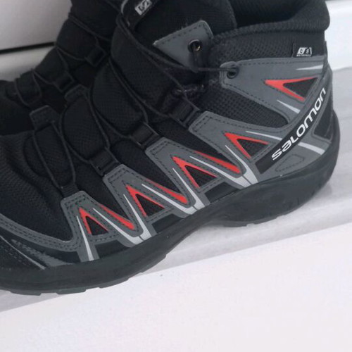 Salomon XA Pro CS Waterproof kids boots like new, size 38, black and grey