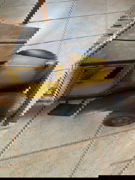 Παλιό σιδερένιο παιχνίδι