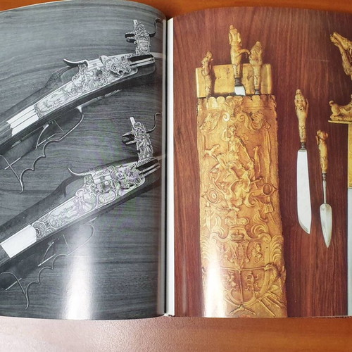 Jagdwaffen 1976 antique hunting weapons album used