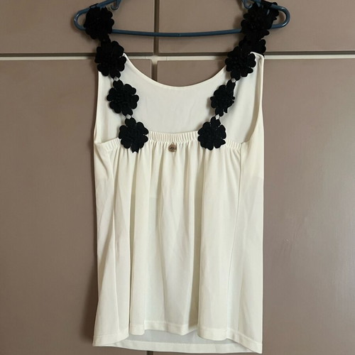 Ake' women's blouse black and white new, one size