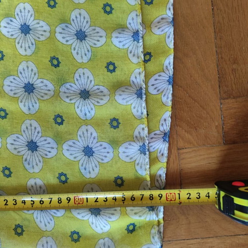 Scarf yellow with spring floral pattern like new, 180x90 cm
