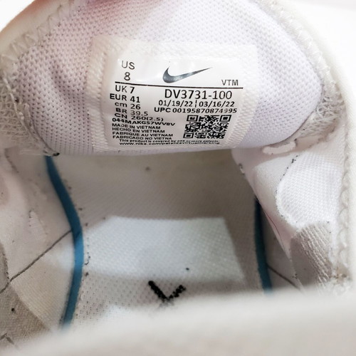 Nike Air Max 270 2022 sneakers like new, size 41-41.5, white and blue