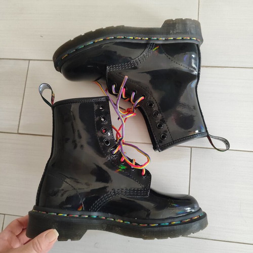 Dr. Martens Youthful Boots Size 36 Like New Black Patent