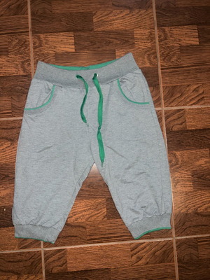Grey Short Sweatpants like new, elastic waist and cuffs, sizes S-M