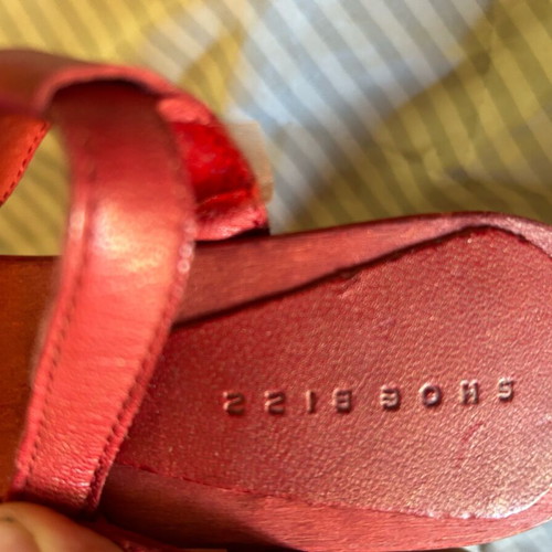 Shoe Bizz red dress sandals size 38 like new